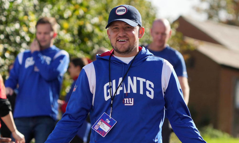 Giants' QB coach Shea Tierney during the 2022 season.