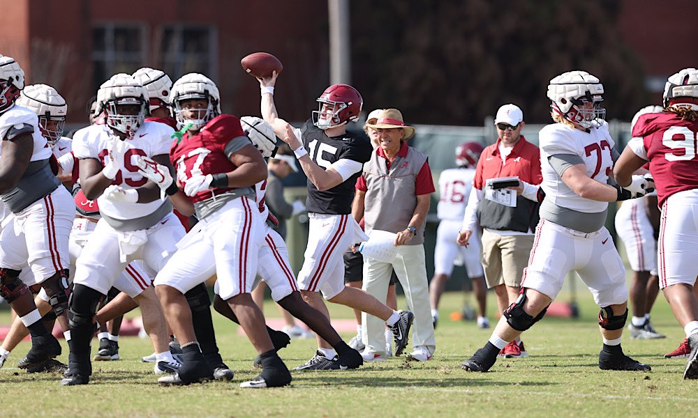 Ty simpson throwing football at Aabama spring practice