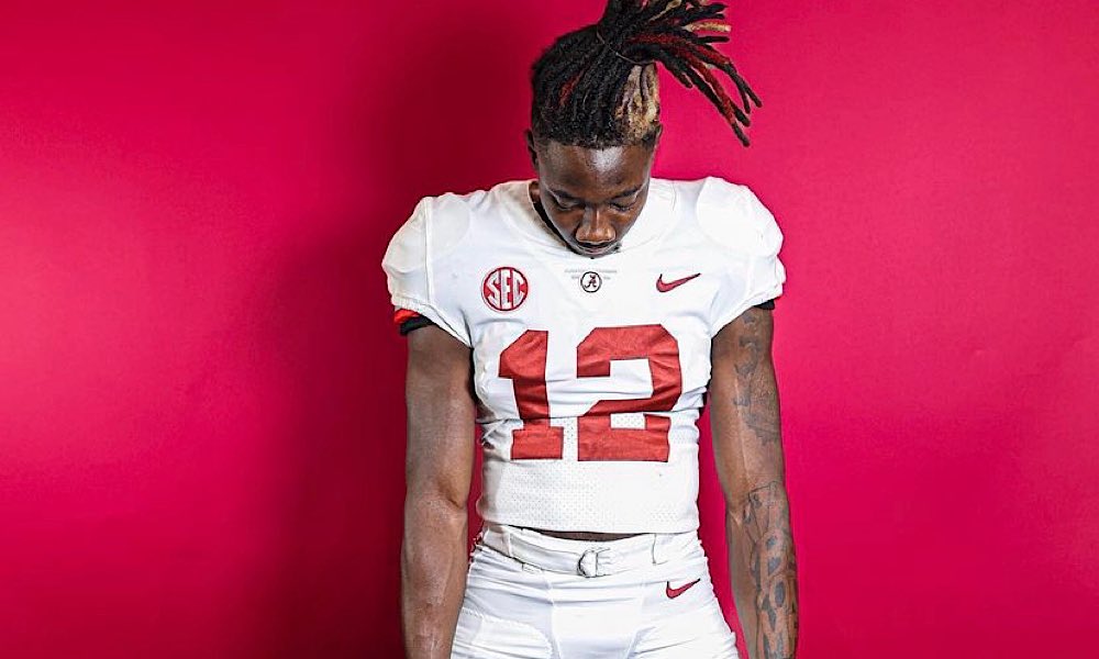 ellis robinson during Alabama official