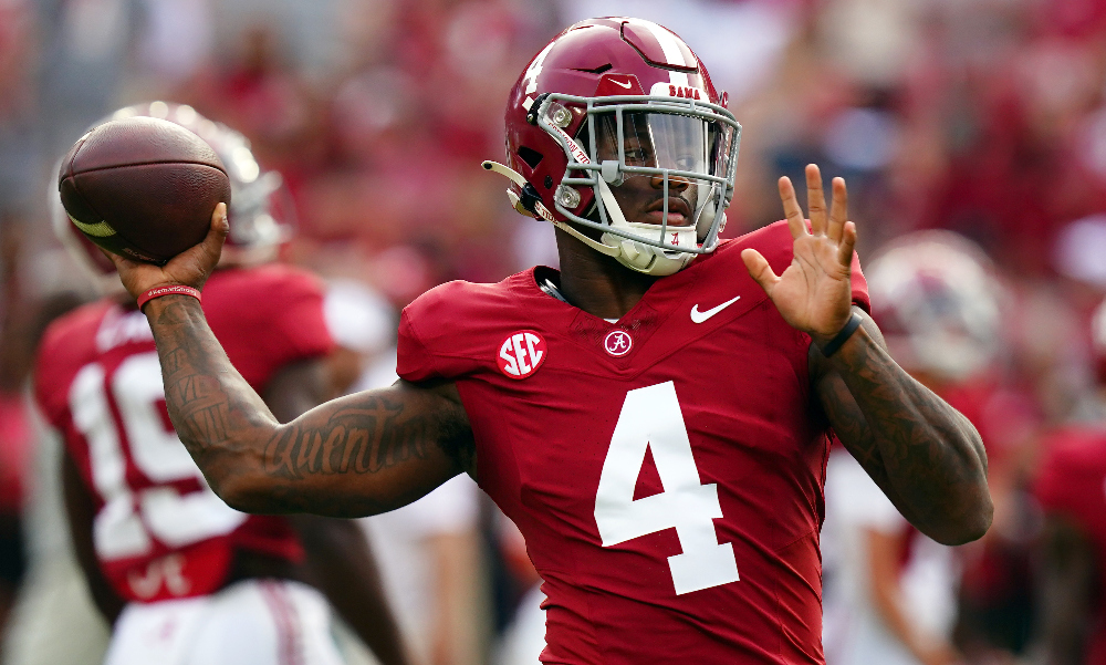 Jalen Milroe warms up ahead of Alabama vs. Middle Tennessee