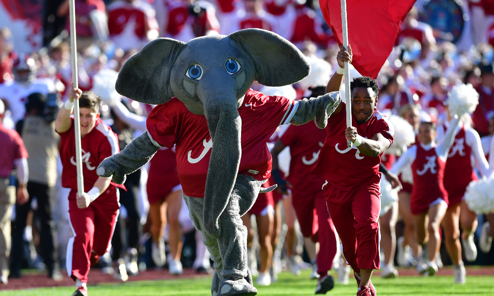 Big Al leads Alabama onto the field in the Rose Bowl