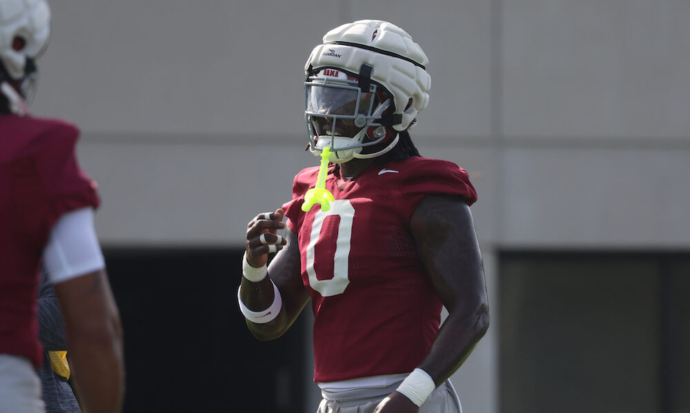 Alabama LB Deontae Lawson (#0) in Crimson Tide 2024 fall camp practice.