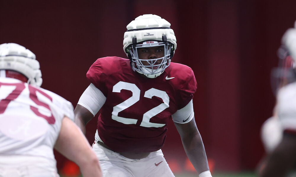 Alabama DL LT Overton (#22) during the Crimson Tide's fall camp practice indoors.