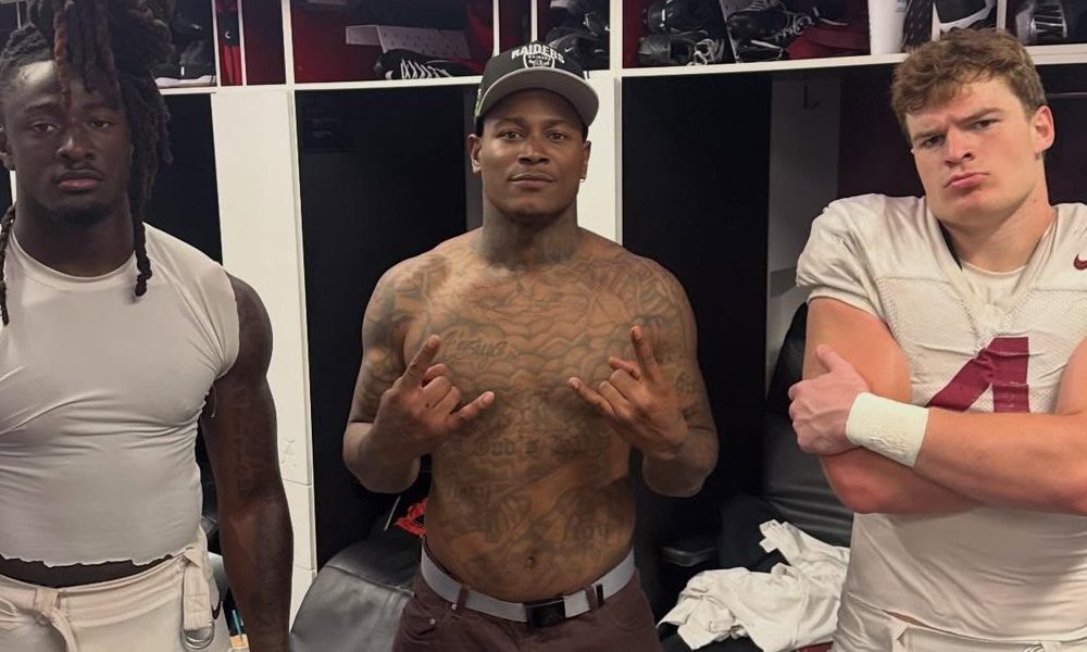 Alabama legendary LB Reuben Foster back in Tuscaloosa to assist Crimson Tide during spring practice.
